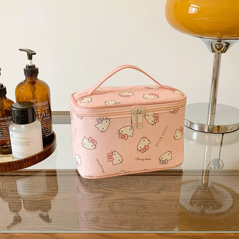 2025 New Hello Kitty Large Cap - Beauty Preservation Makeup Bag avis et prix
