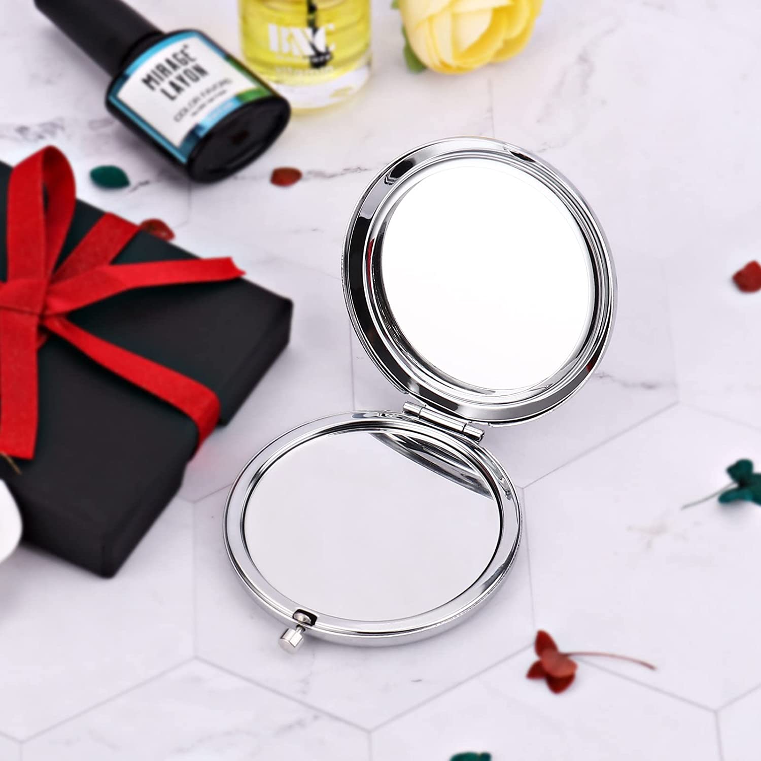 A customized makeup mirror wit - Beauty Makeup Names avis et prix
