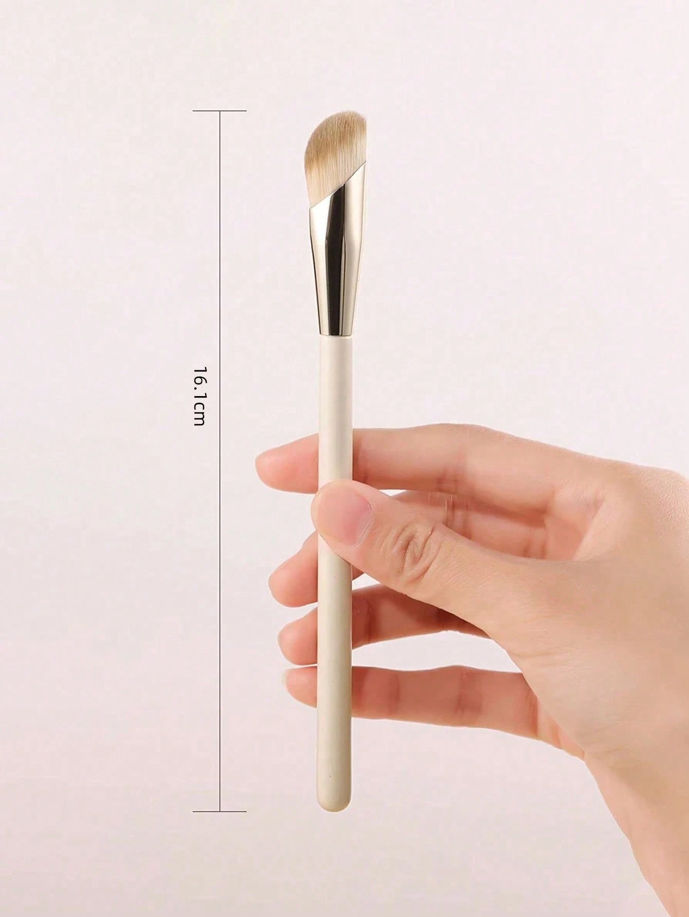 1PC Angled Slanted Makeup Brus - Beauty Makeup Events avis et prix